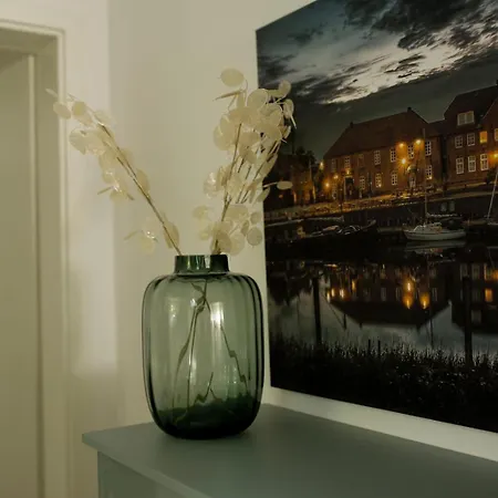 Zen - 2 Bedrooms - Kitchen - Balcony - Modern Apartmán Wilhelmshaven