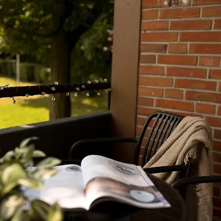 Zen - 2 Bedrooms - Kitchen - Balcony - Modern *